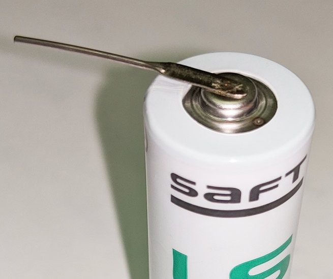 Saft LS17330 2/3A Size, 3.6V, 2.1Ah Li-SOCl Battery Saft and Tadiran Batteries Saft With Welded Axial style Leads